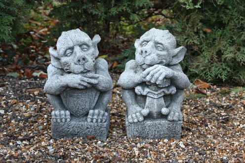 KGY67 Small Sword & Shield Gargoyle KGY67 Small Sword & Shield Gargoyle